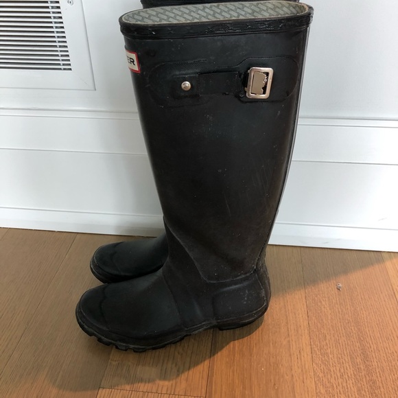 Tall Matte Black Hunter boots + sock inserts - Picture 5 of 8